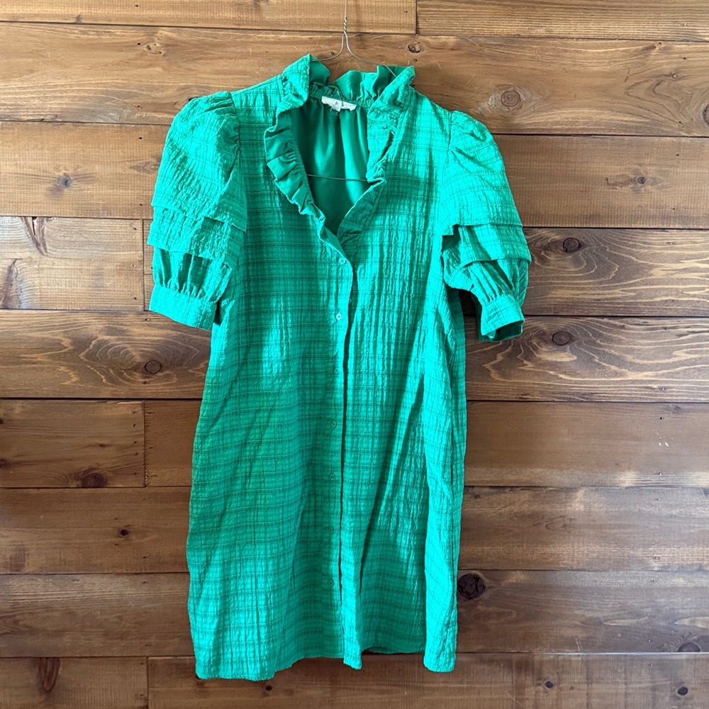Entro Kelly Green Button-Up Puffy Sleeves Dress